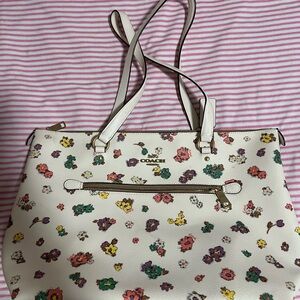 Coach Floral Tote Bag - White Multicolor